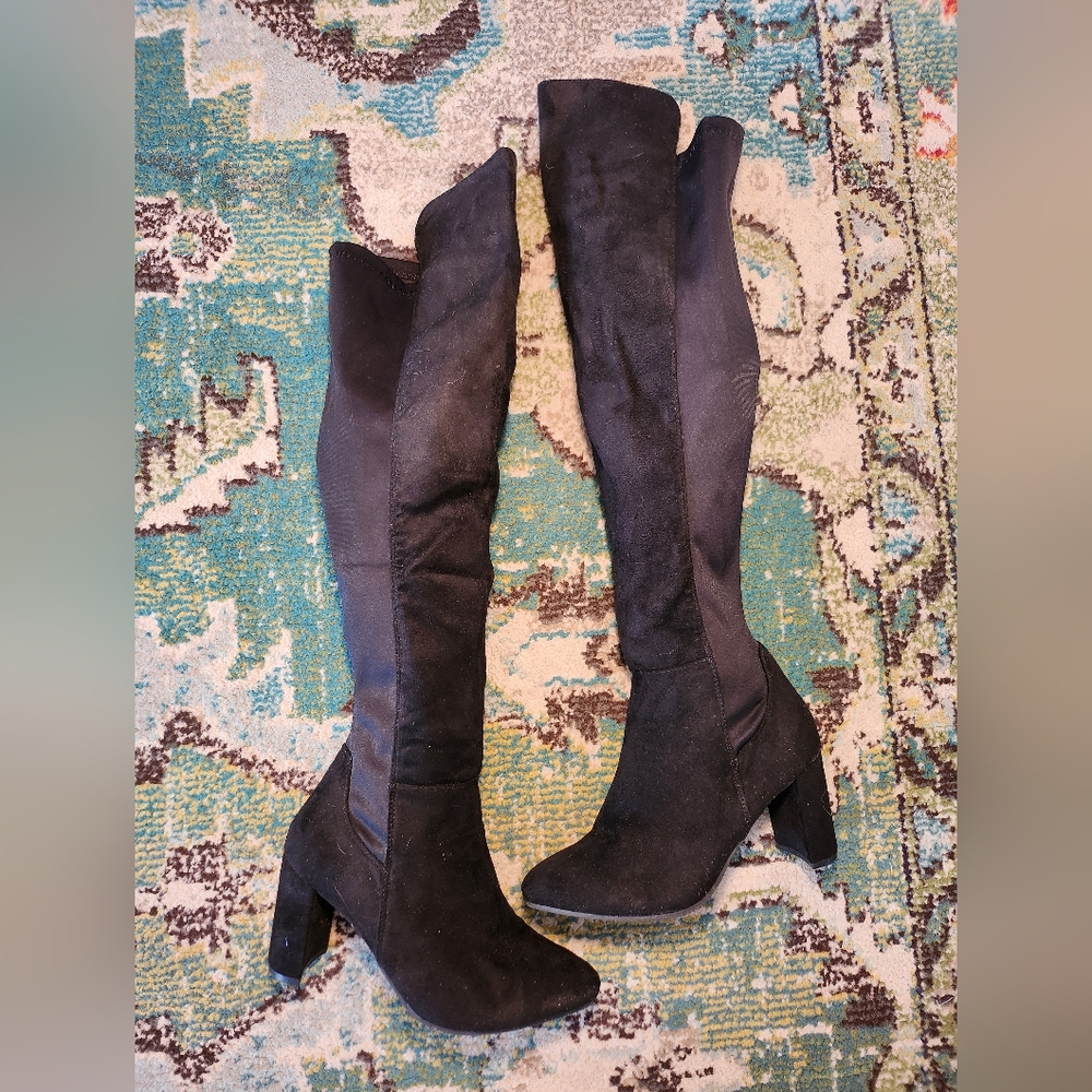 Elegant Black Women's Knee-High Boots